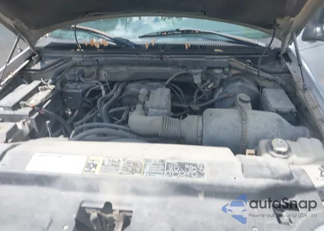 2001 Ford F-150 Xl/Xlt z USA, uszkodzony, nr VIN 2FTZX17221CB01390